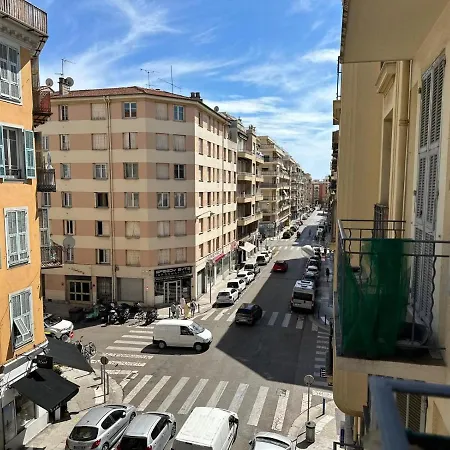 شقة 600m Port, Tramway, Clim, Wifi نيس