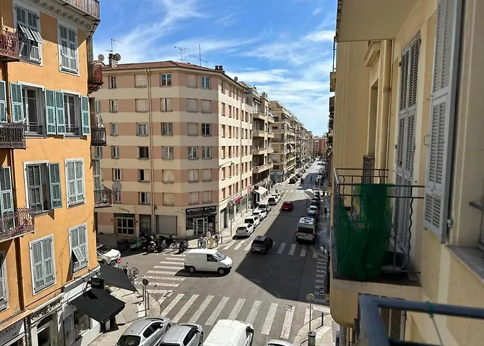 Lejlighed 600m Port, Tramway, Clim, Wifi Nice