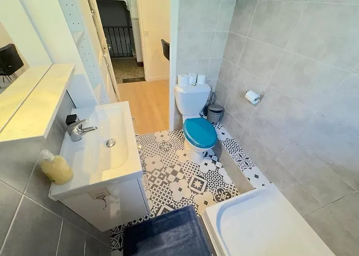 600m Port, Tramway, Clim, Wifi Apartment Nizza